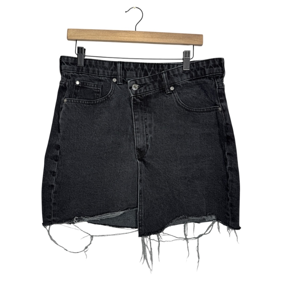 & Denim Crossover‎ 90's Black skirt frayed bottom size Medium